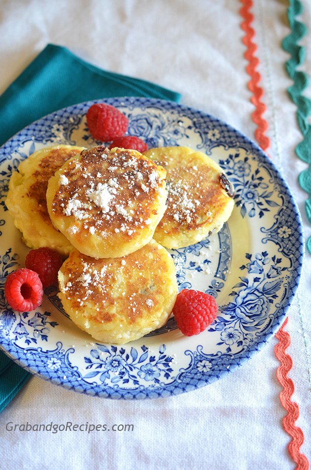 Syrniki – Farmers Cheese Pancakes